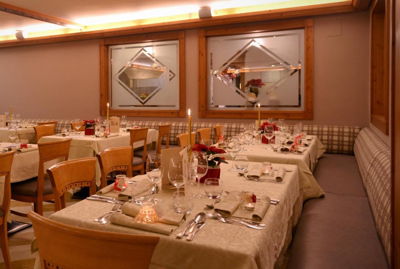 Pippo Hotel Terzolas ภายนอก รูปภาพ