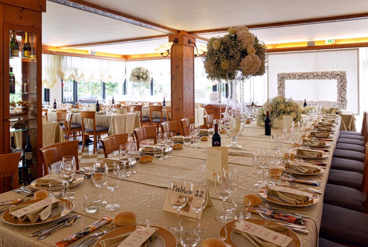 Pippo Hotel Terzolas ภายนอก รูปภาพ