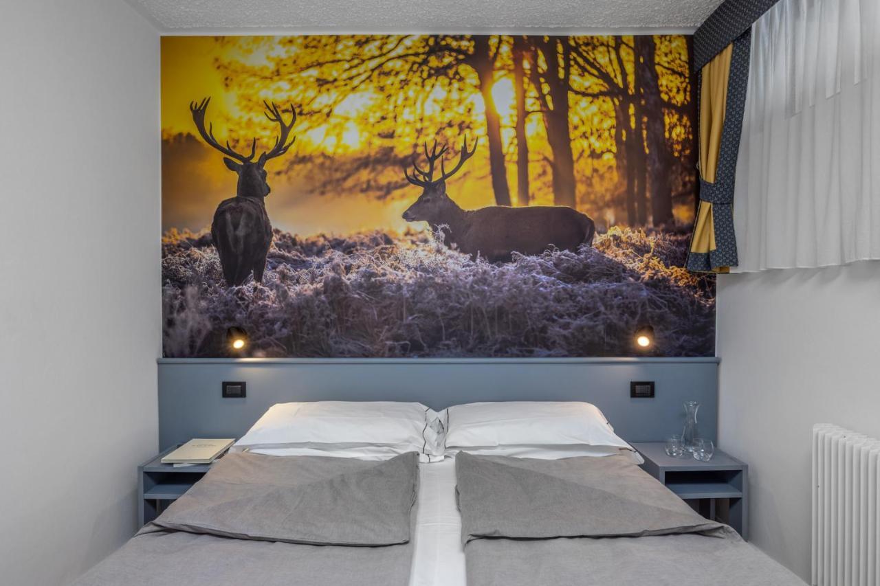 Pippo Hotel Terzolas ภายนอก รูปภาพ