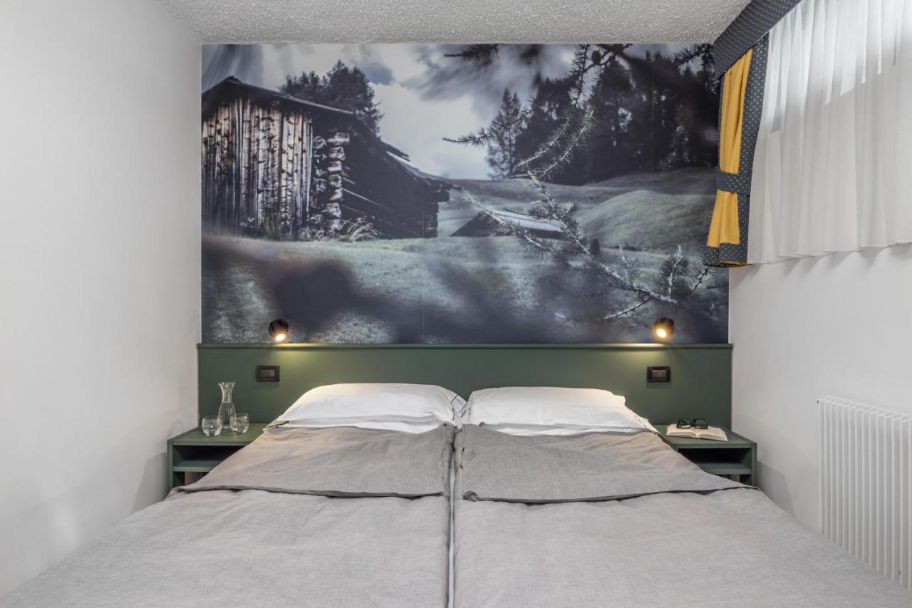 Pippo Hotel Terzolas ภายนอก รูปภาพ